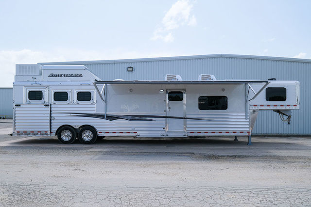 Trailer Photo 3