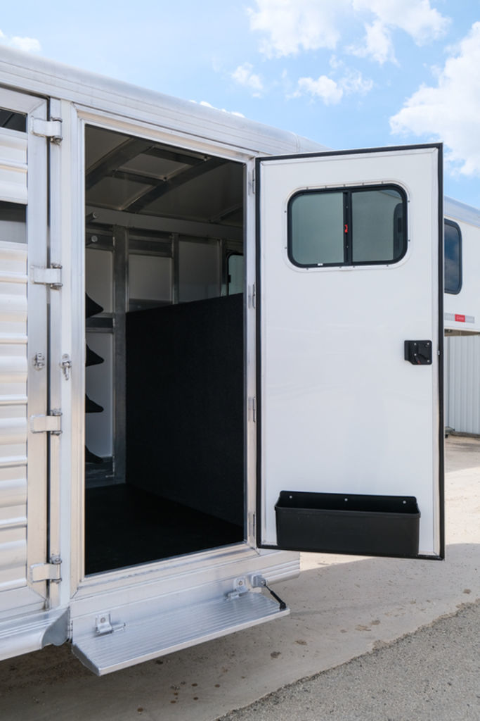 Trailer Photo 7