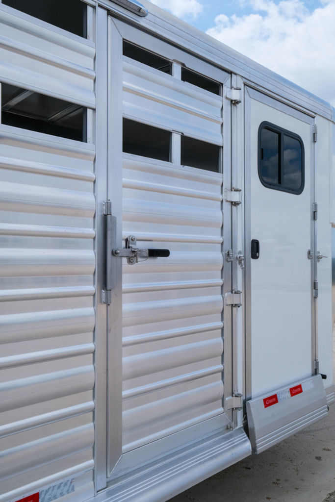 Trailer Photo 9