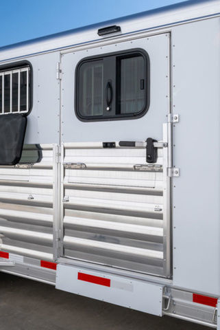 Trailer Photo 9