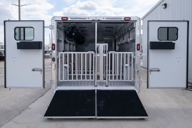 Trailer Photo 19