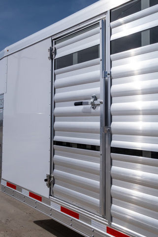 Trailer Photo 14