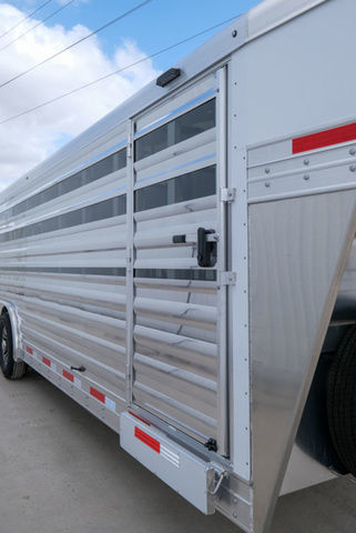Trailer Photo 7