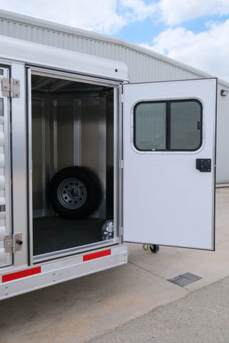 Trailer Photo 7