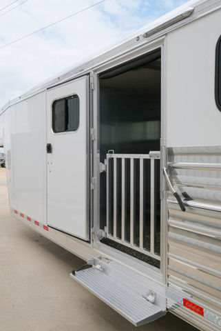 Trailer Photo 15
