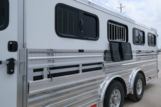 Trailer Photo 17