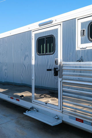 Trailer Photo 8
