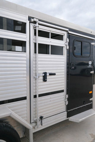 Trailer Photo 8