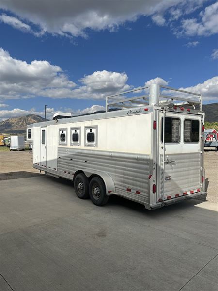 2005 Cherokee weekender 3h