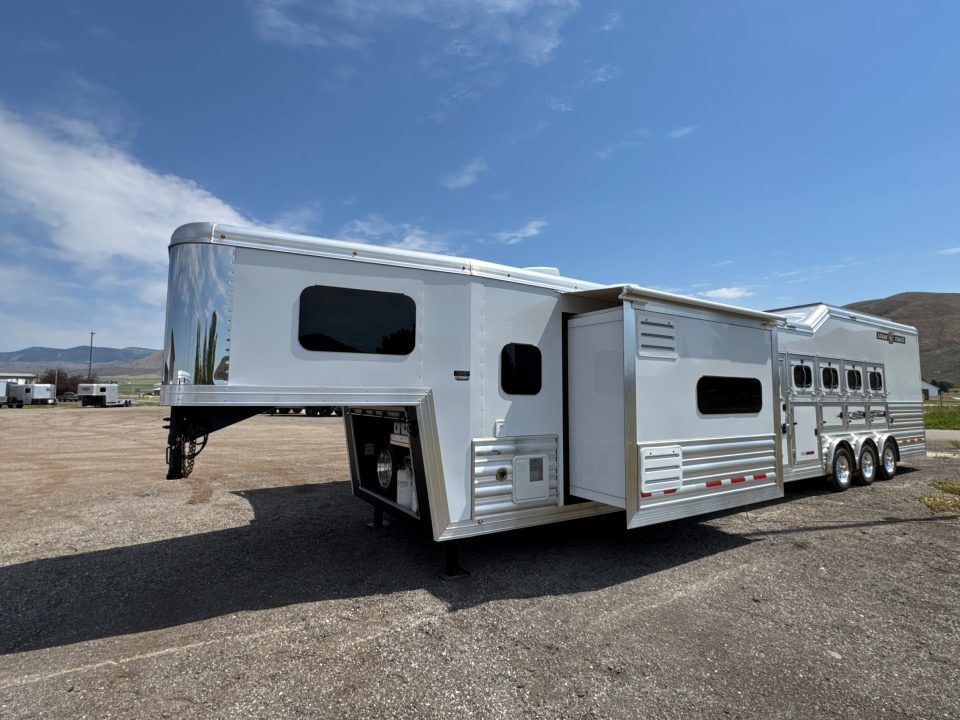 Trailer Photo 7