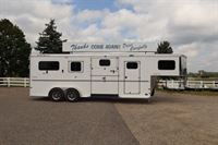 2023 2 + 1 horse Sundowner Trailers 2+1 Gooseneck