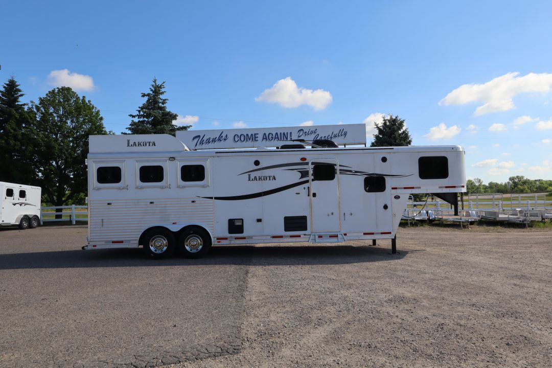 2015 Lakota 3 hr lq
