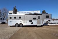 2015 3 horse Merhow Trailers 3 Horse LQ
