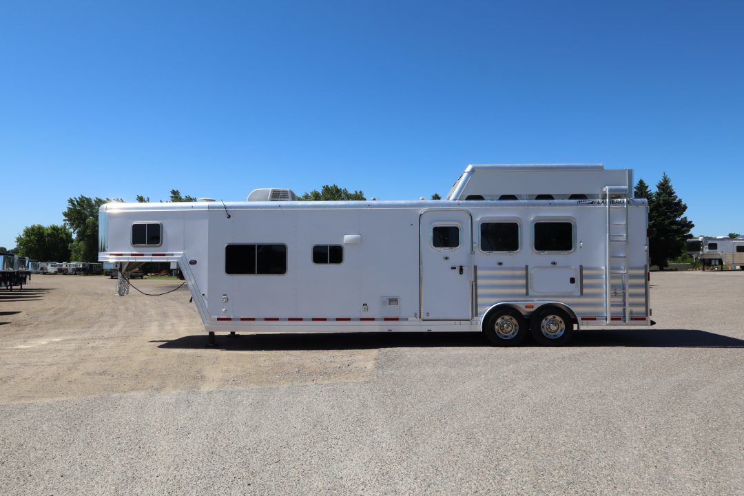 2015 Featherlite 3