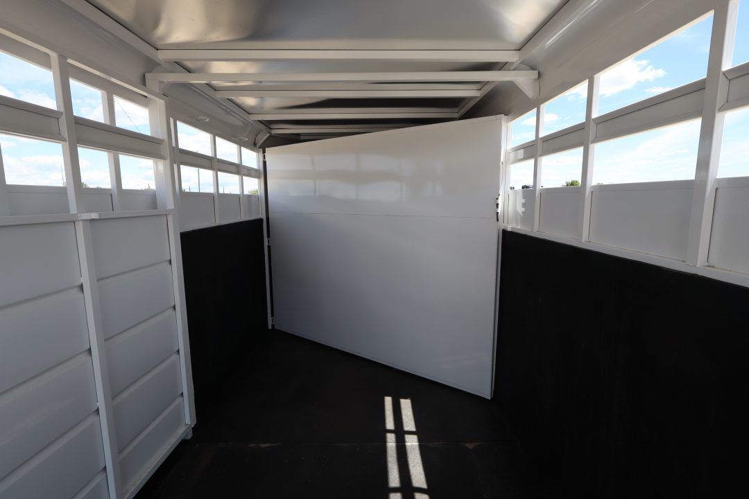 Trailer Photo 7