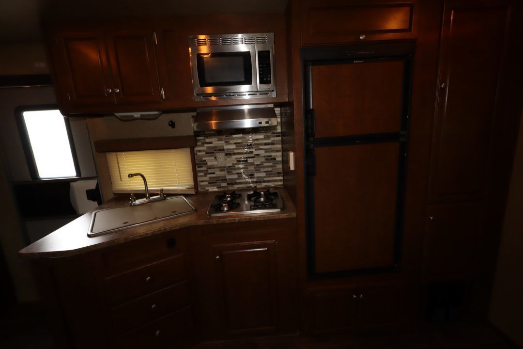 Trailer Photo 19