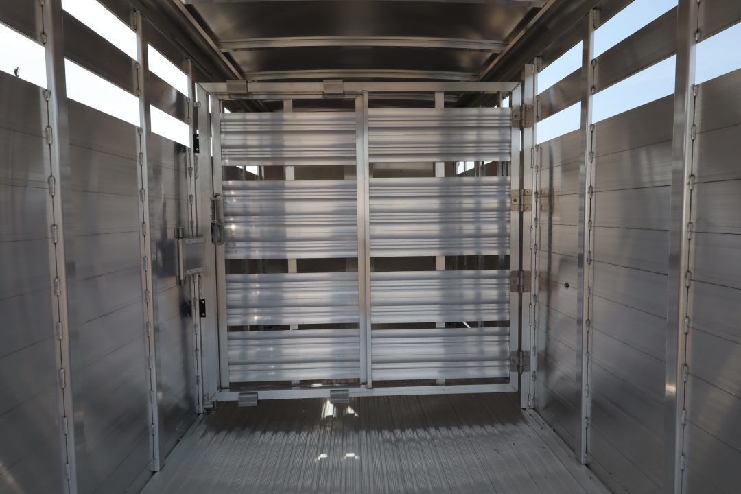 Trailer Photo 7