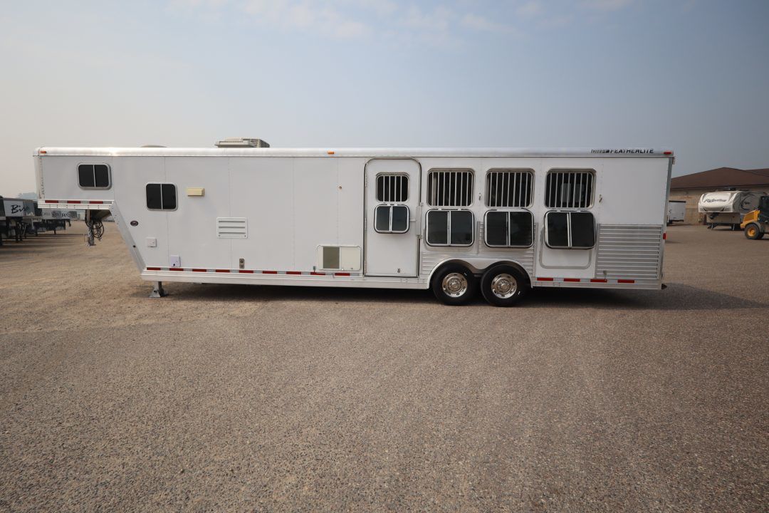 Trailer Photo 4
