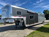2024 Exiss 8' wide 4 horse w/10' lq slide and midtack