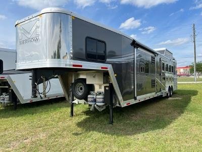 2023 Merhow 8' wide 4 horse w/16' farmhouse living quarters