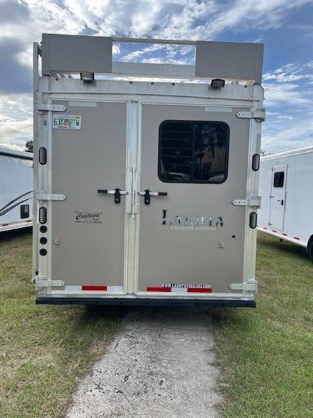 2019 Lakota 8' wide 4 horse w/ 15' lq