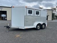 2000 2 horse 4-Star Trailers 2 horse slant bumper pull w/ dressing room