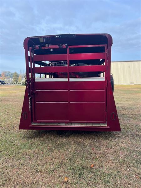 2026 Valley 2 horse slant load w/ dressing room