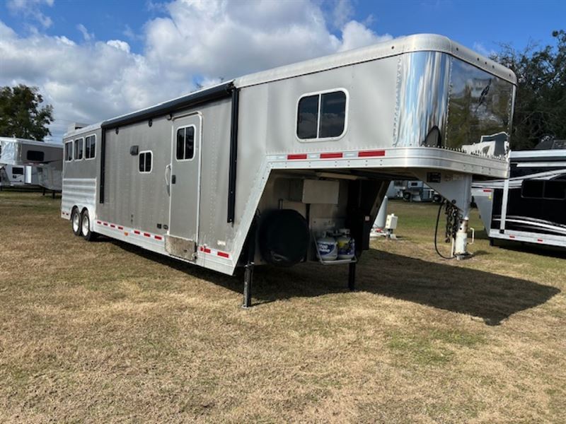 2015&nbsp; Featherlite Trailers