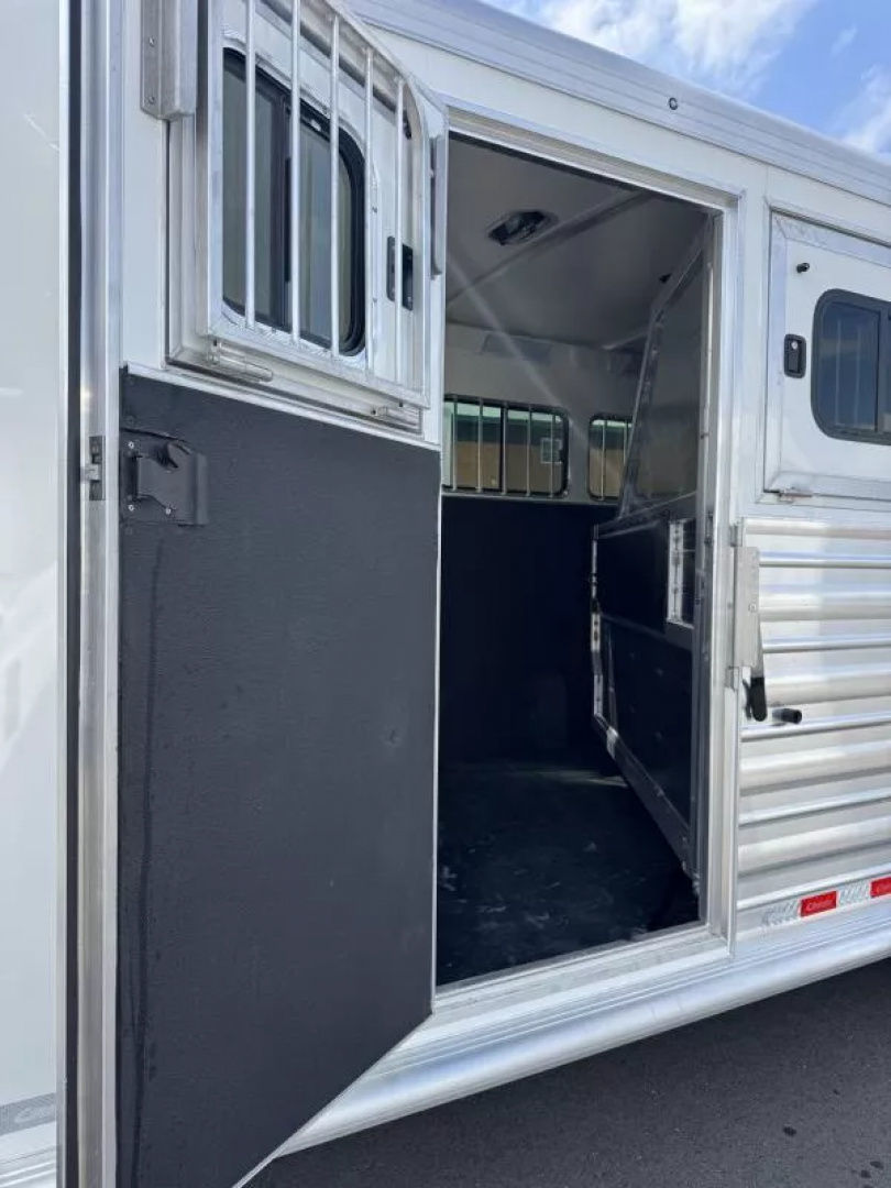 Trailer Photo 7