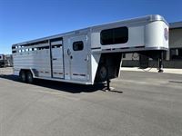 2026 Stock horse Logan Coach 24' Stock Combo