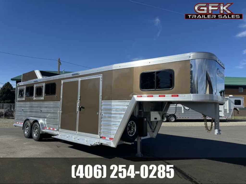2025 Cimarron norstar 4 horse with trainer tack