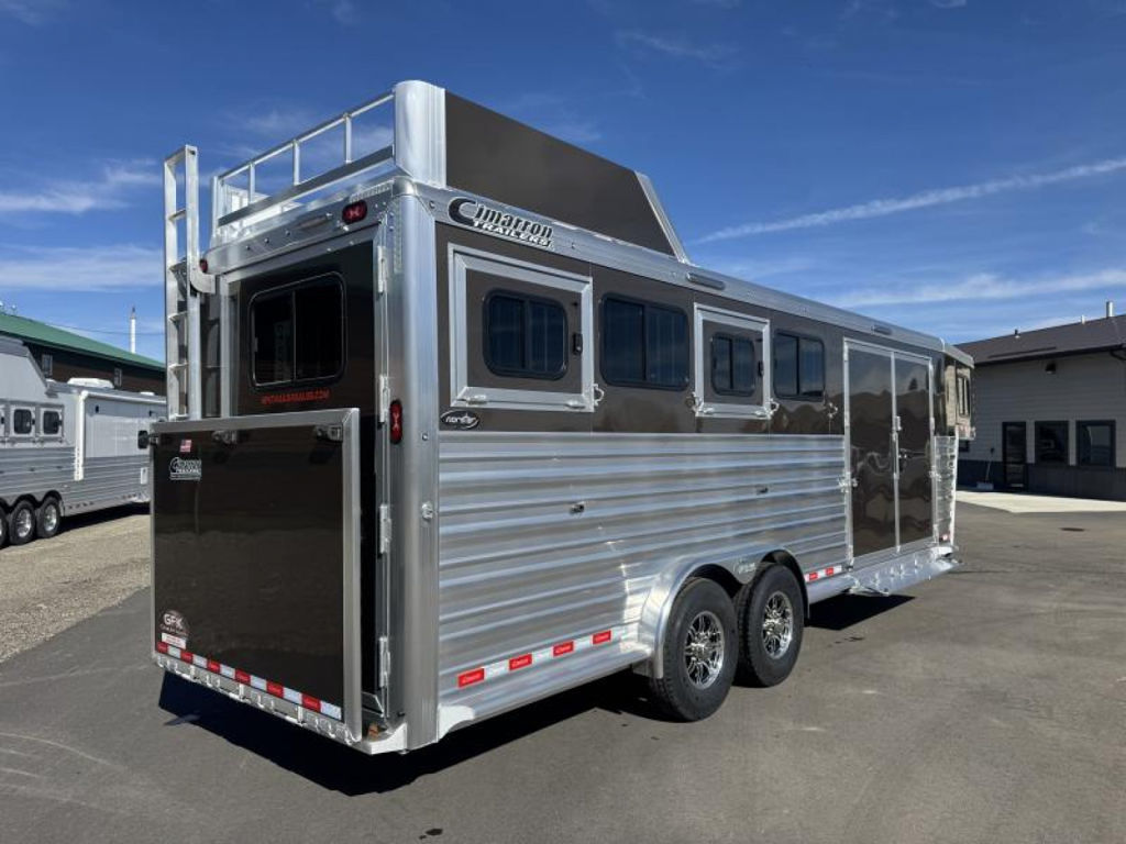 2025 Cimarron norstar 4 horse with trainer tack