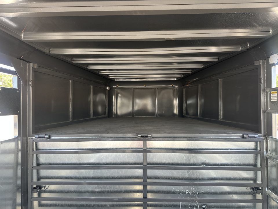 Trailer Photo 6