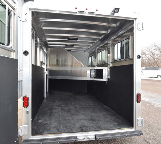 Trailer Photo 7