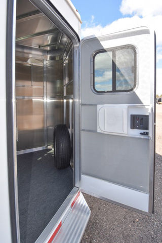 Trailer Photo 11