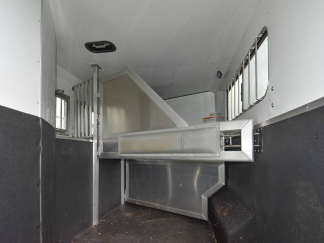 Trailer Photo 10