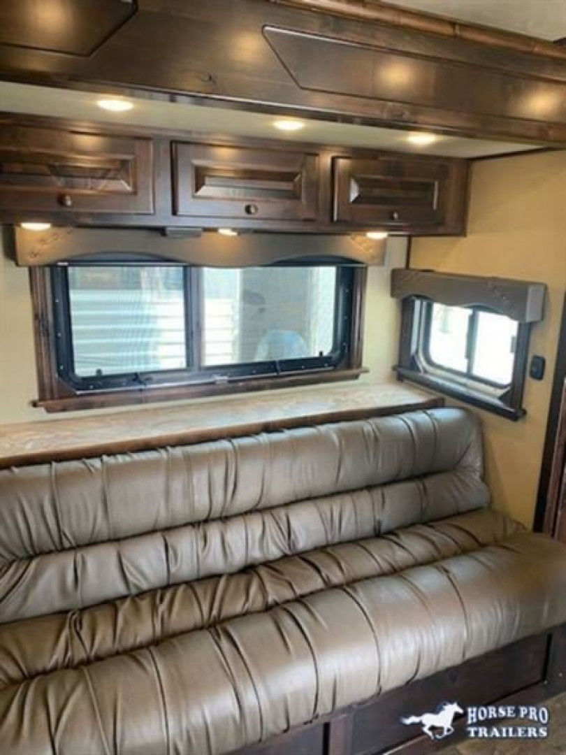 2025 Cimarron norstar 4 horse side load 15'9 lq slideout gener