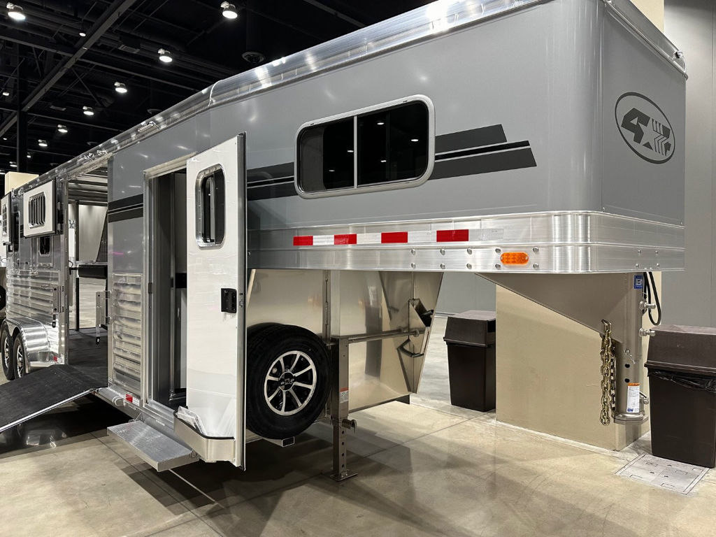 2025 4-star 2+1 gooseneck