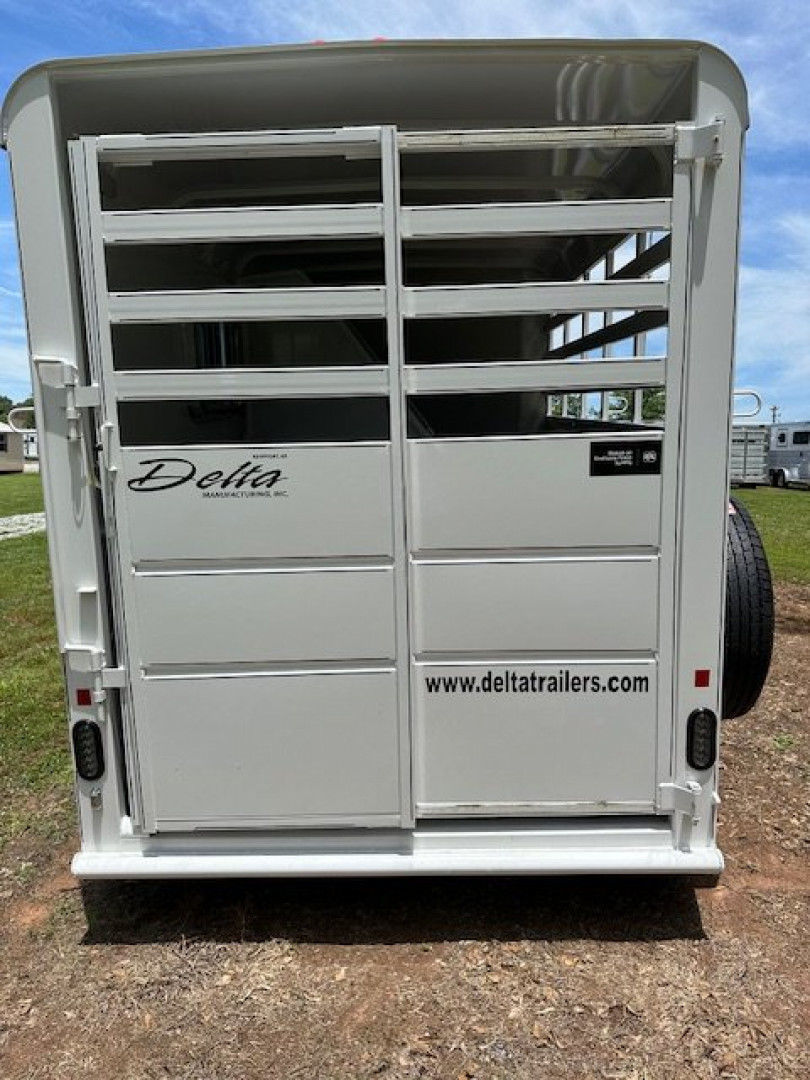 2024 Delta 3 horse slant load bp