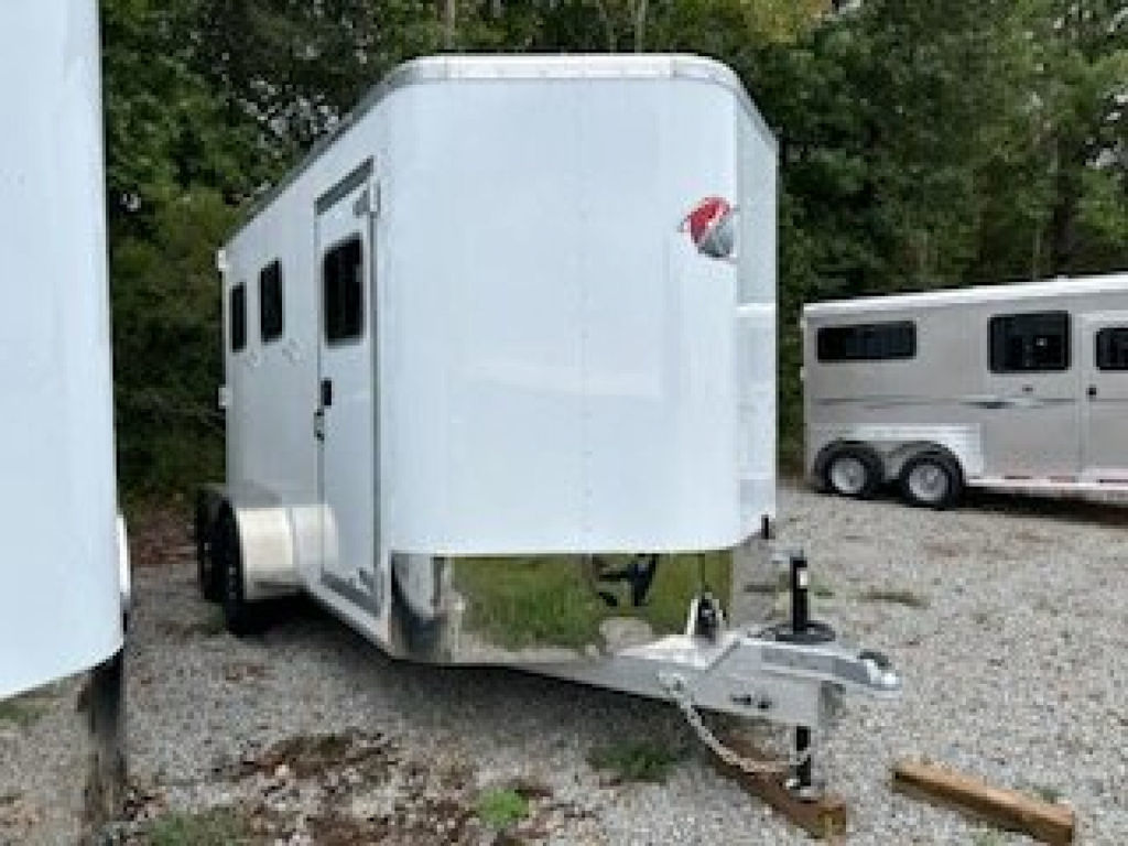 2026 Kiefer Built kruiser 2 horse slant load bumper pull