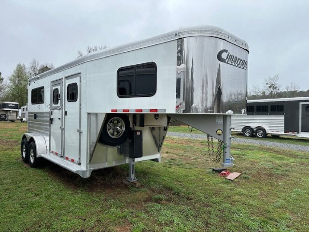 2026 Cimarron norstar 2 horse straightload gooseneck