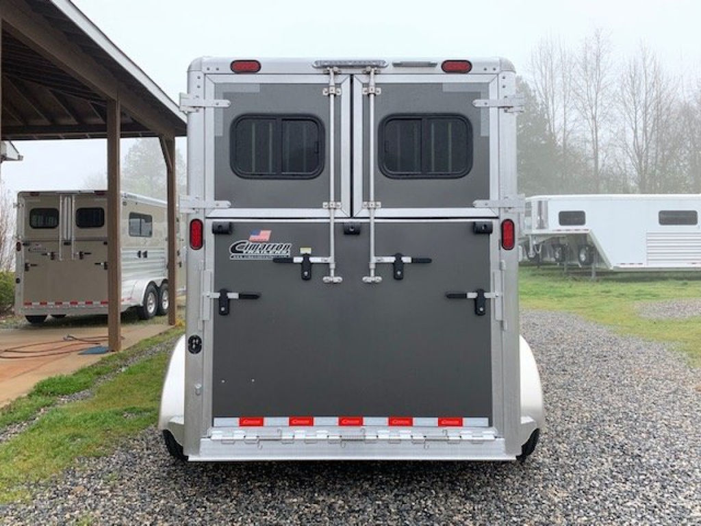 2026 Cimarron norstar 2 horse straightload gooseneck