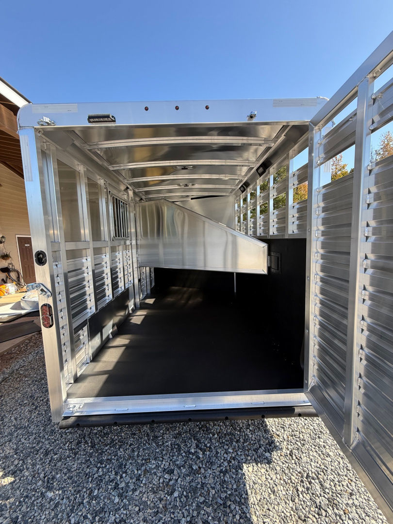 2026 Exiss express cxf 3 horse slant load gn w/ramp
