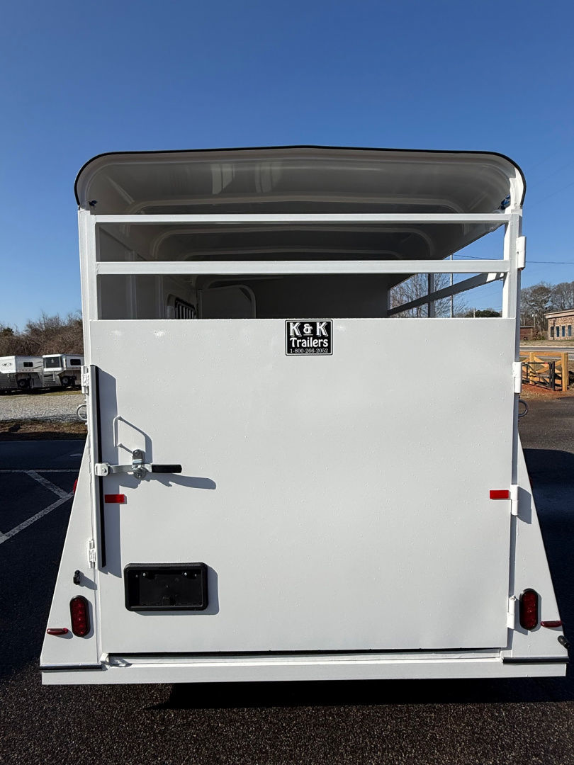 2026 Bee 2 horse slant load bp w/drops & escape door