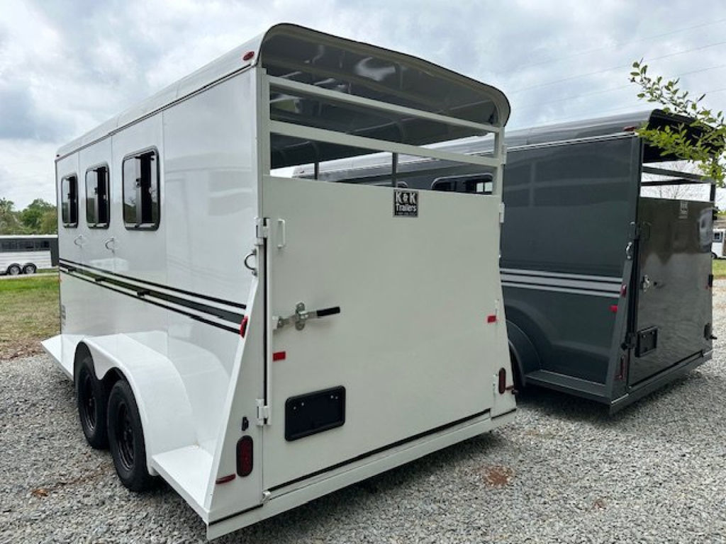 2026 Bee 3 horse slant load bp drops