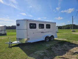 2026 3 horse Bee Chief 3 Horse Fully Enclosed Bumper Pull