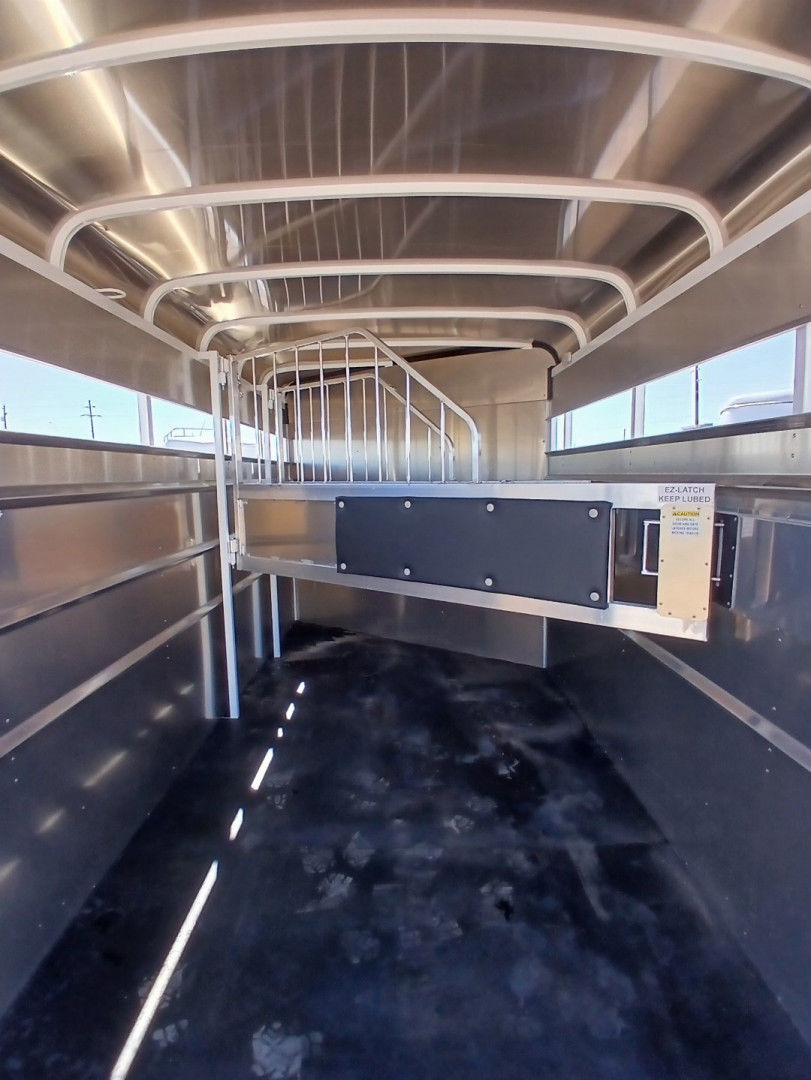 Trailer Photo 10