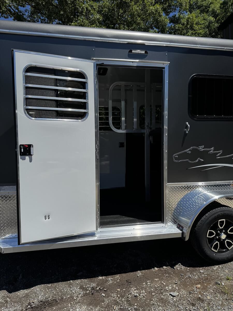 Trailer Photo 8