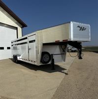 2024 Hillsboro 24' livestock trailer - three compartments