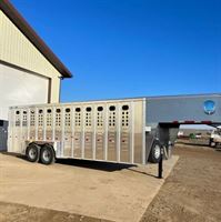 2024 Merritt 24ft livestock trailer 3-compartments
